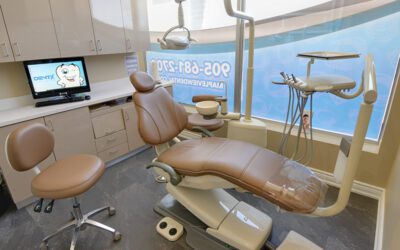 Dentist chair at Maple & Mapleview dental clinic